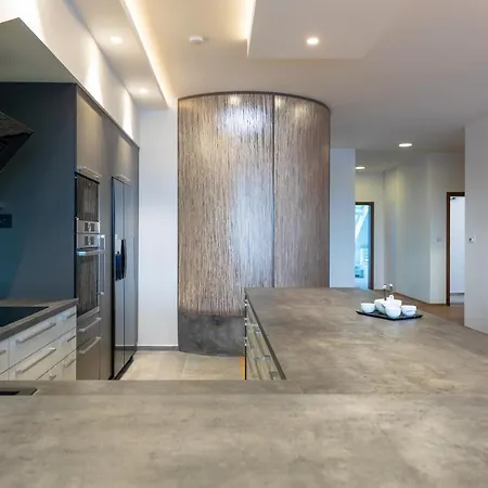 Lexor Apartment *