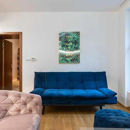 Lexor Apartment *