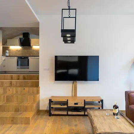 Lexor Apartment