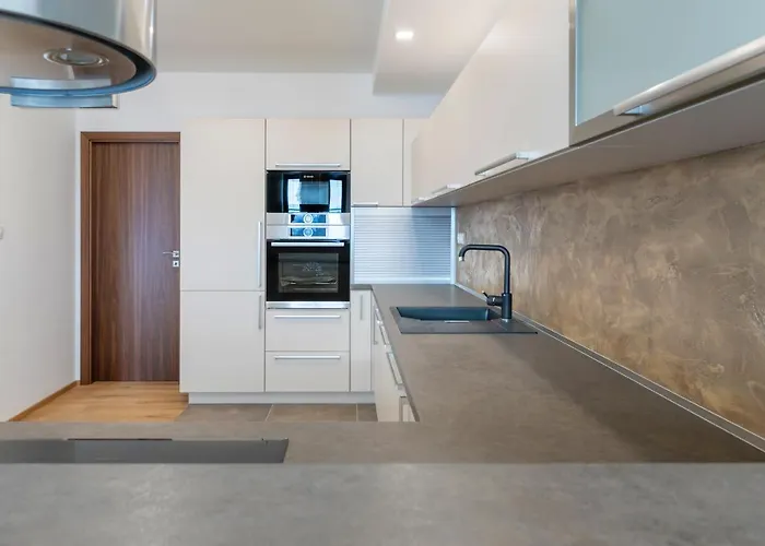 Lexor Apartment *